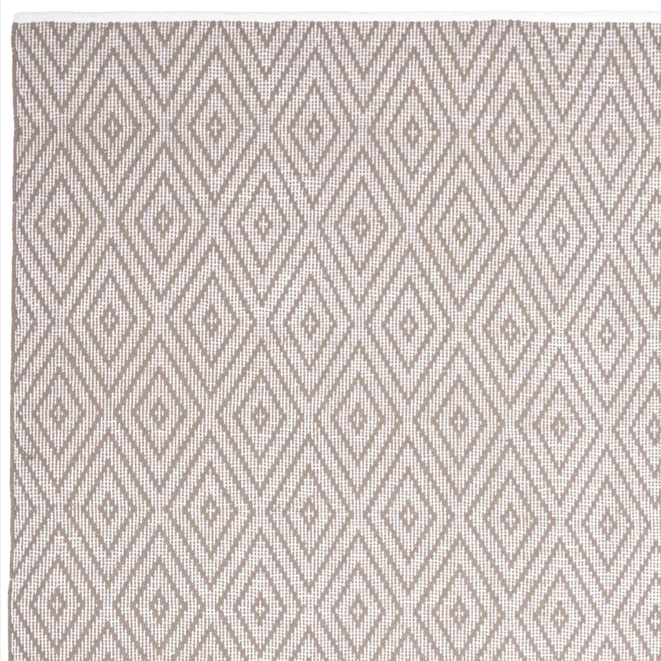 SAFAVIEH Montauk Kimberlyn Geometric Diamond Cotton Area Rug, Grey/Ivory, 10' x 14'