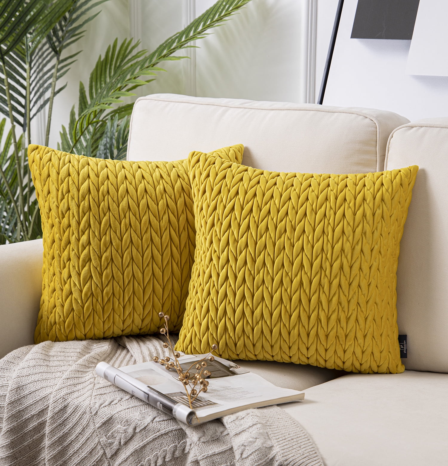 Phantoscope Quilted Velvet Braid Textured Pleated Square Decorative