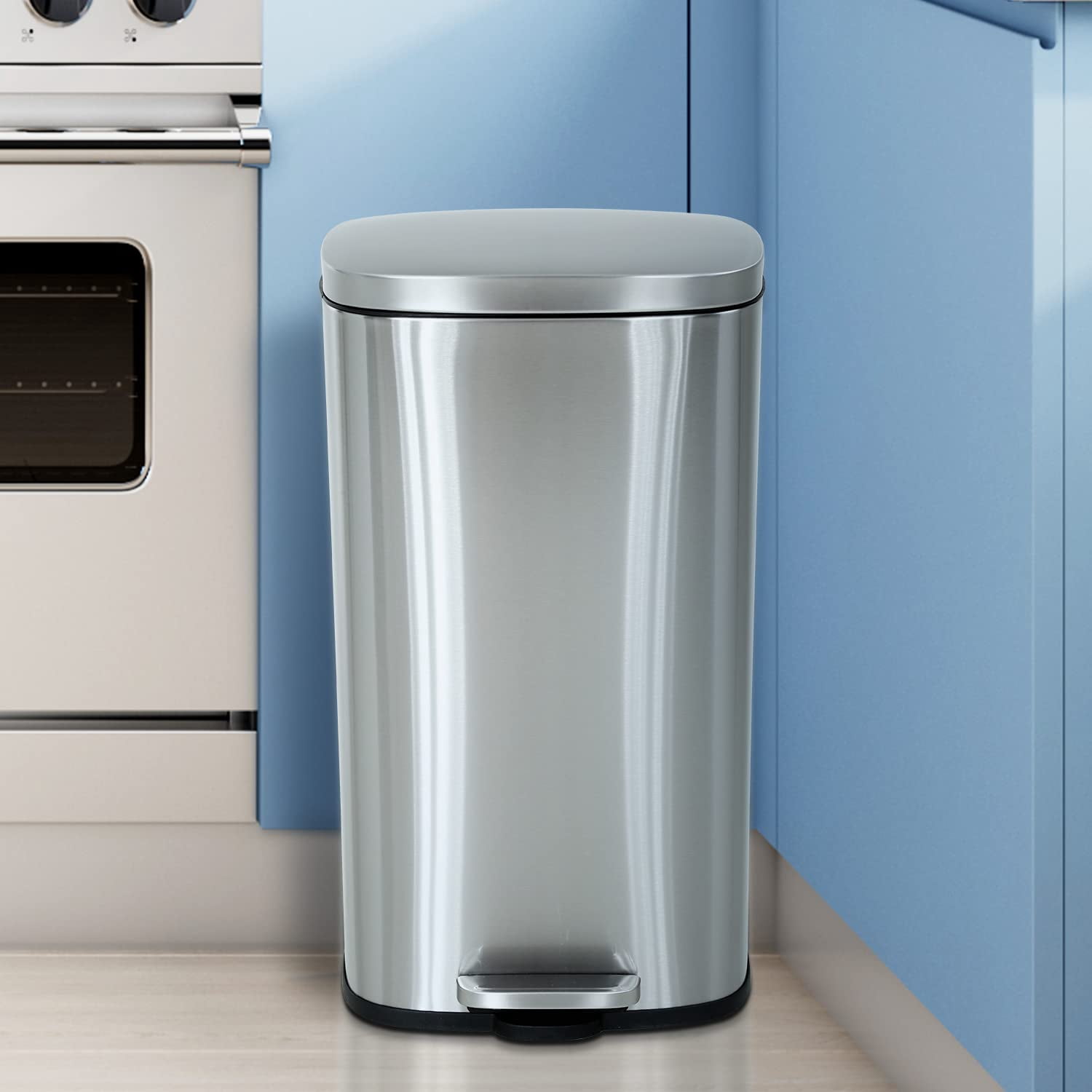 10-Gallon/45L Kitchen Trash Can with Lid, Featuring a Removable Inner Bucket, Pedal-Activated Stainless Steel Trash Bin (Silver) for Office and Bathroom Use