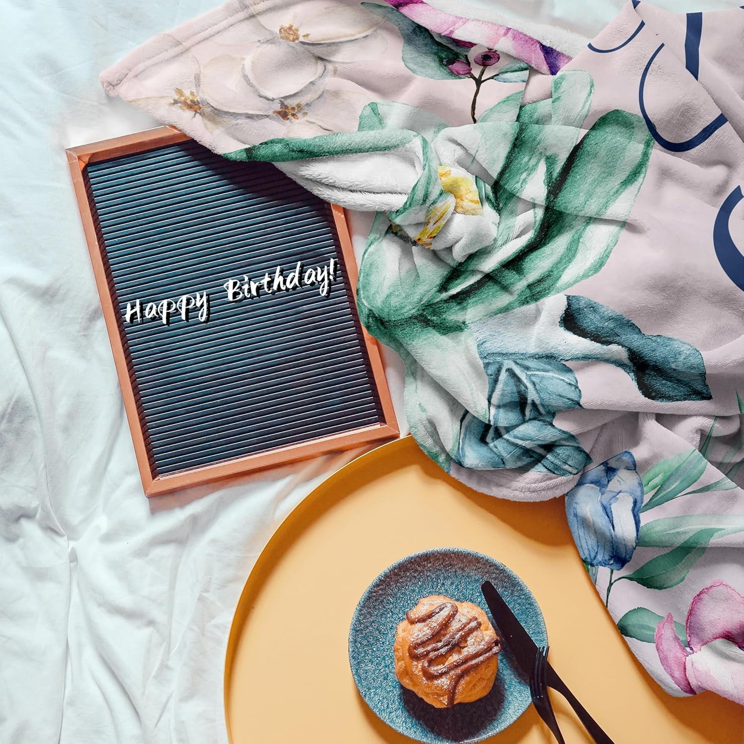 Birthday Gifts for Women Teen Girls Throw Blanket, Best Friend Birthday Gifts, Happy Birthday Decorations
