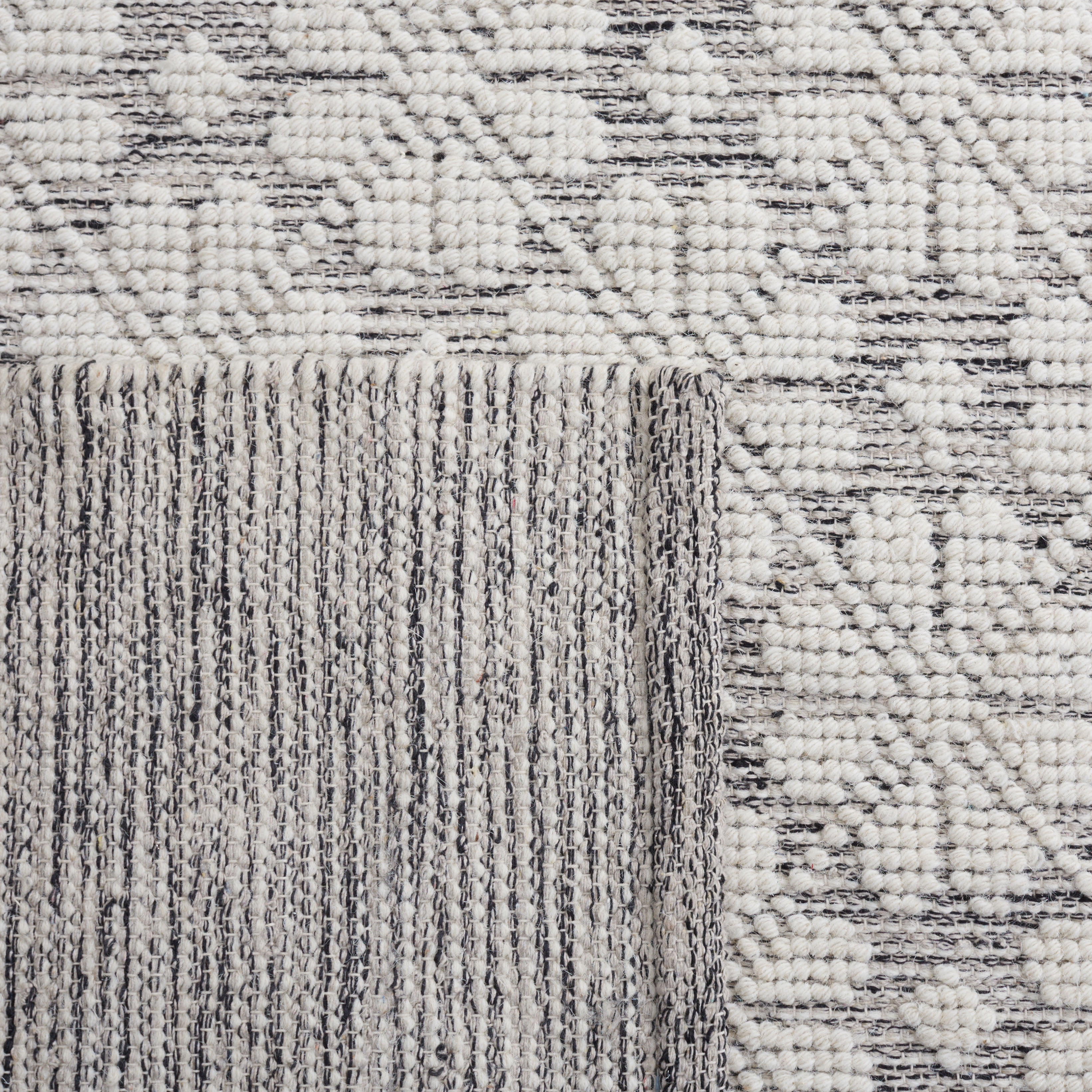 SAFAVIEH Vermont Orval Geometric Floral Wool Area Rug, Ivory/Grey, 3' x 5'