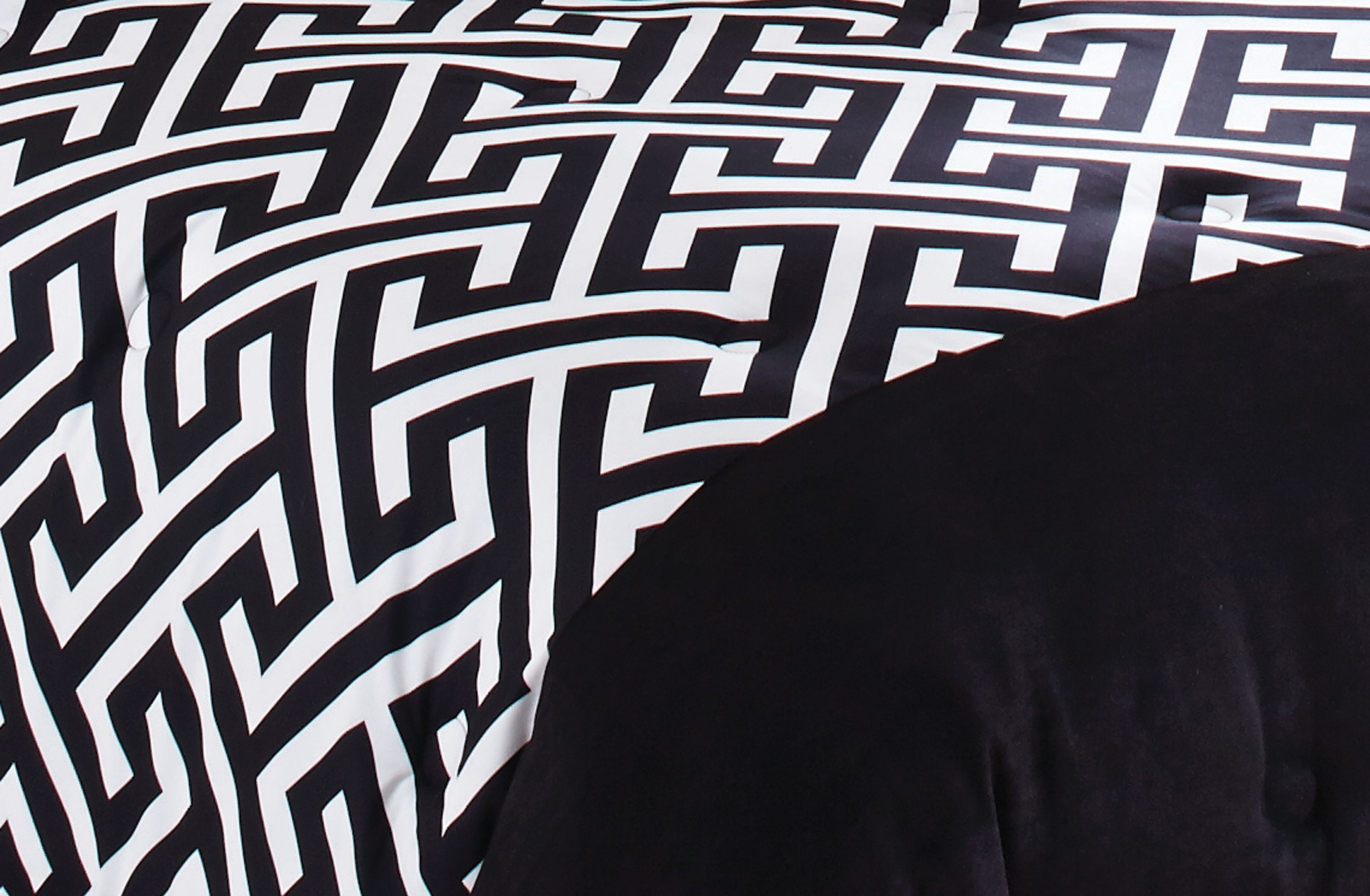 Better Homes & Gardens Black and White Greek Key 5-Piece Comforter Set with Decorative Pillows, King