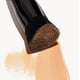 thumbnail image 2 of Brocha de maquillaje e.l.f. Brocha triangular para base de maquillaje, 2 of 3