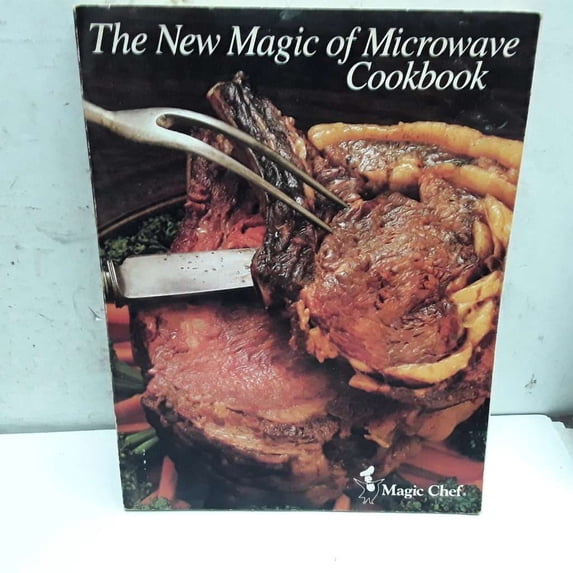 Pre-Owned The New Magic Of Microwave Cookbook (Paperback) 0307492664 9780307492661