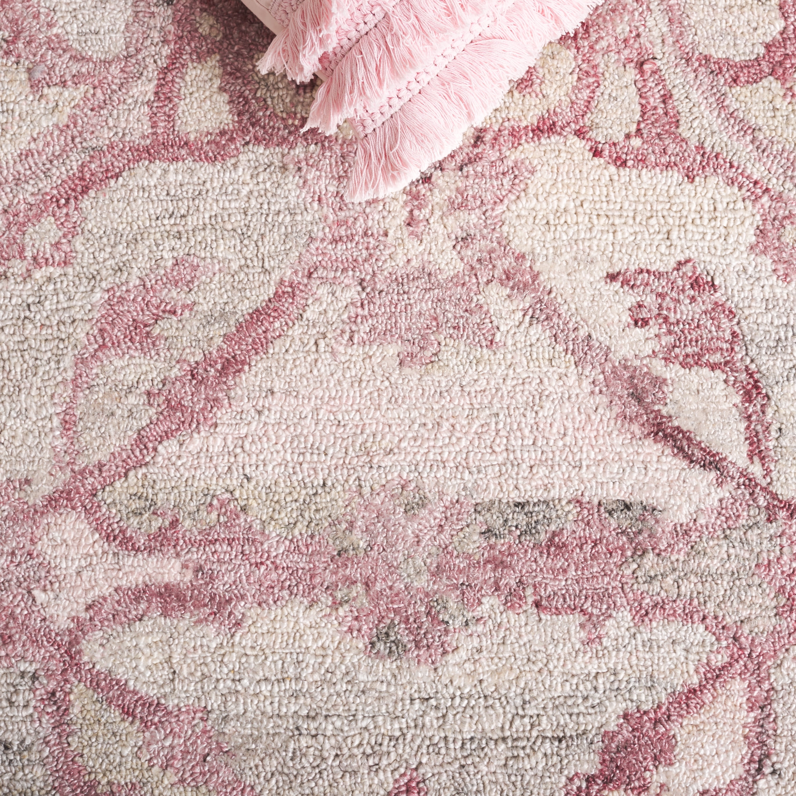 SAFAVIEH Anatolia Jamaar Floral Area Rug, Light Pink, 3' x 5'
