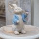 thumbnail image 4 of Estatua de animal con efecto madera, conejo de pie, accesorios para fotos, escultura rústica para primavera Azul, 4 of 9