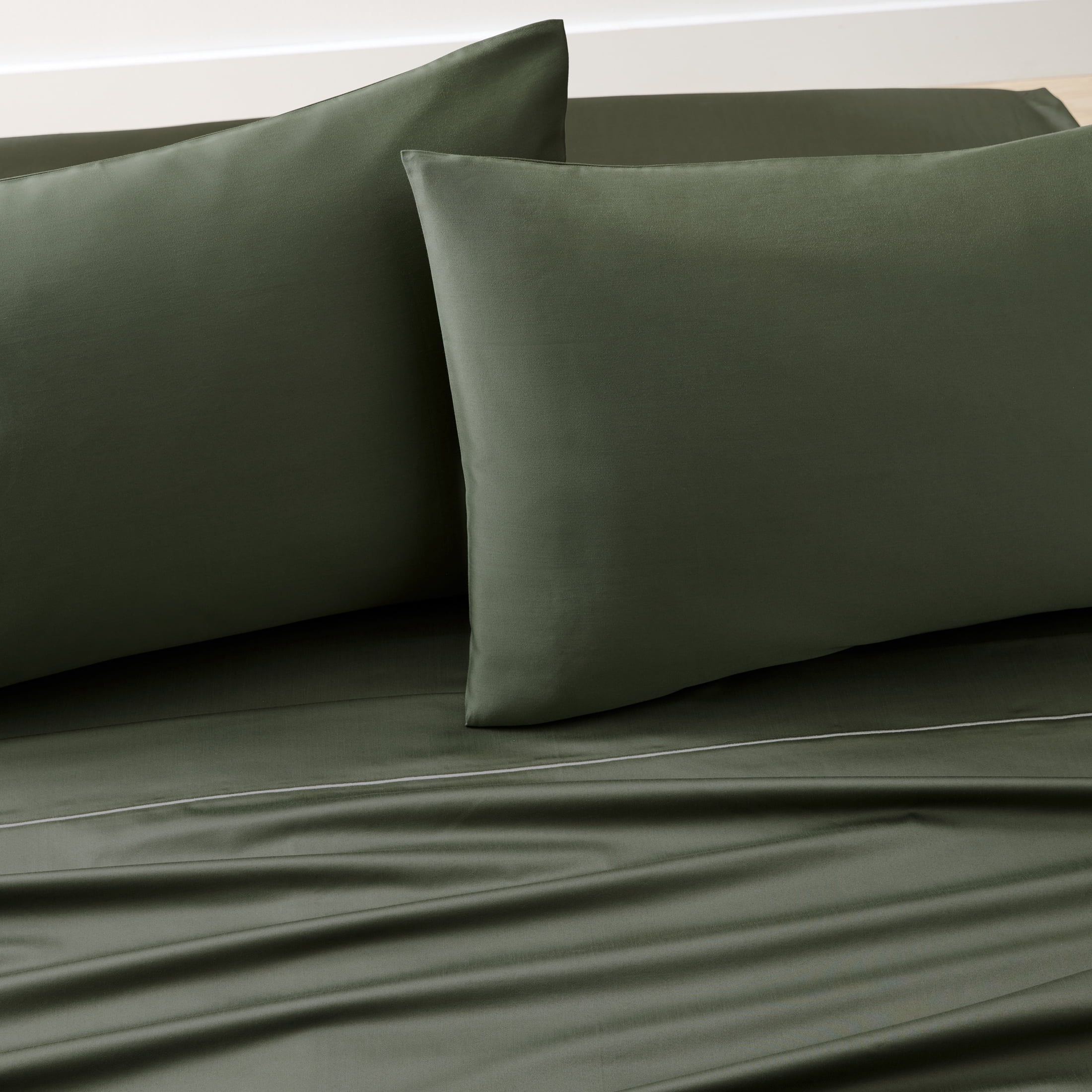 Better Homes & Gardens 2-Piece 300 Thread Count Green Ash Cotton Sateen Pillowcase Set, Standard/Queen