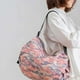 thumbnail image 5 of Billuyoard Bolsa de almacenamiento de viaje, organizador plegable para compras, supermercado, gran capacidad, comida, fruta, aperitivos, bolsa Almacenamiento y organización del hogar Camuflaje rosa, 5 of 6