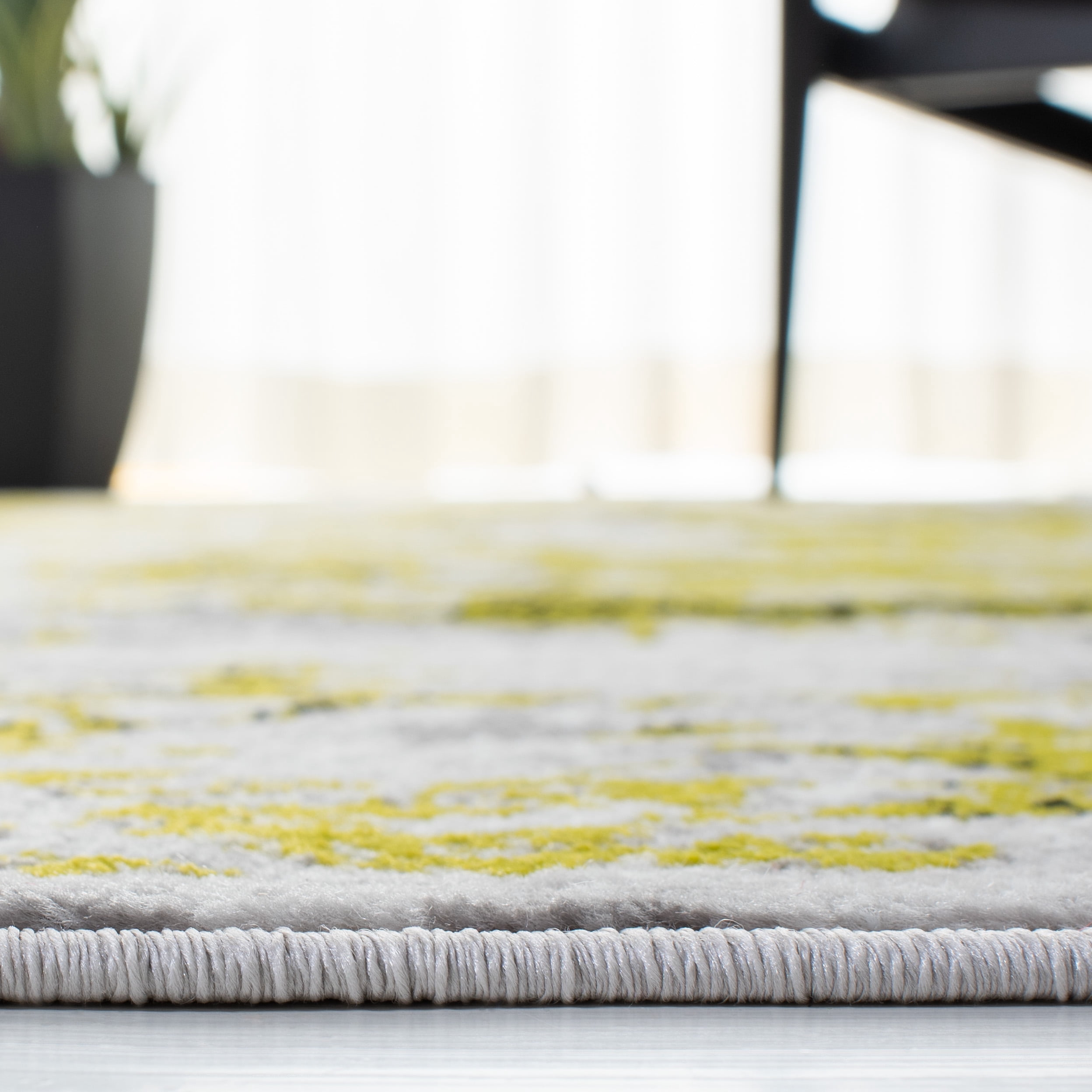 SAFAVIEH Skyler Joisse Distressed Area Rug, Grey/Green, 4' x 6'