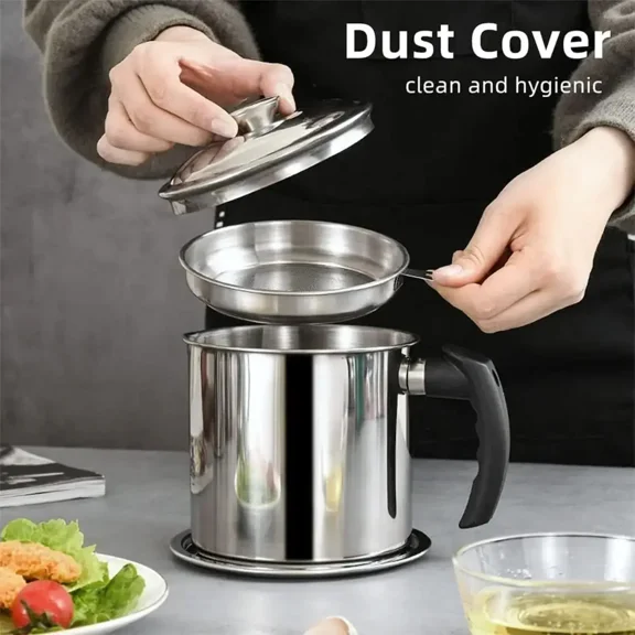 1.8L Stainless Steel Oil Pot with Strainer, Lid and Tray, Bacon Grease Container, Olive Oil Dispenser, Kitchen Oil Strainer with Plastic Handle