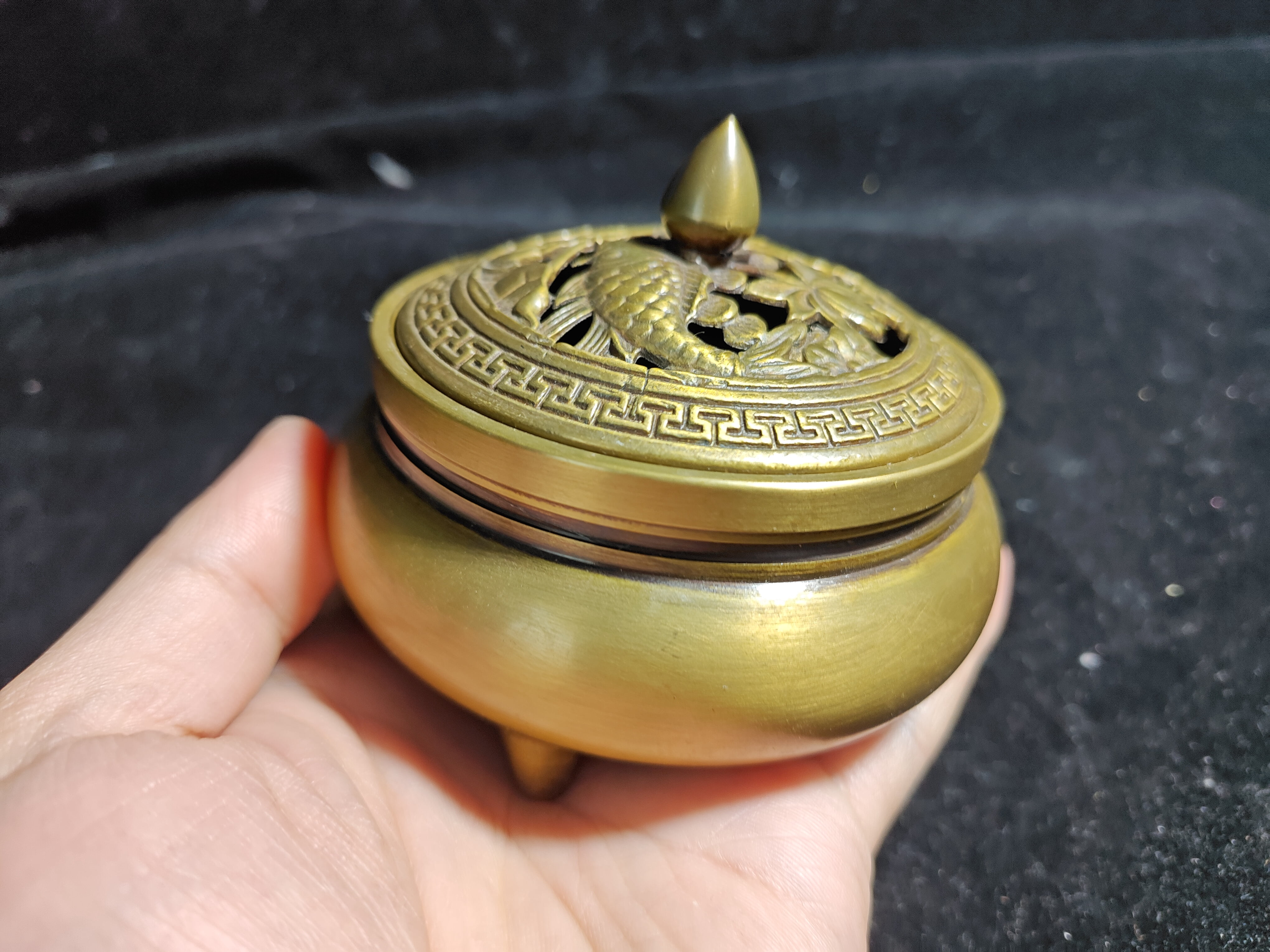 Pure Copper Incense Holder Gift Set with Lid Indoor Back flow Incense Decoration Sturdy Burner Cone Coil Incense Burner Ash Catcher with Lid
