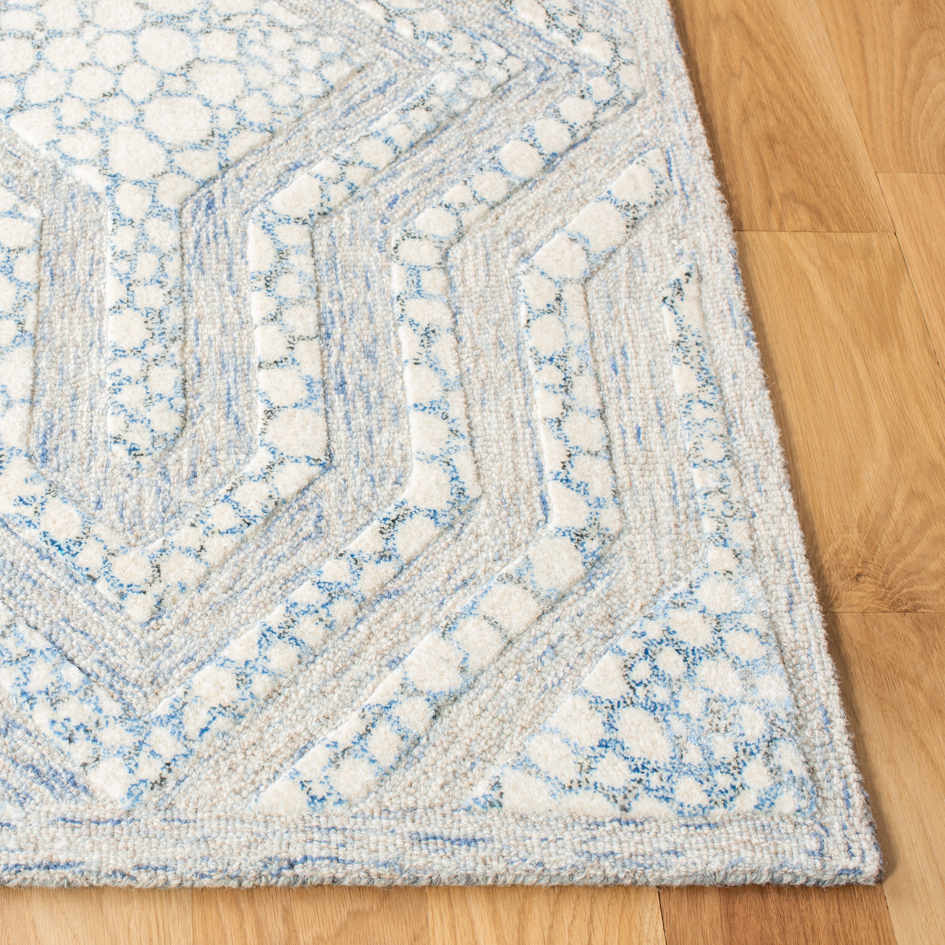 SAFAVIEH Restoration Vintage Rubye Geometric Area Rug, Blue/Ivory, 4' x 6'