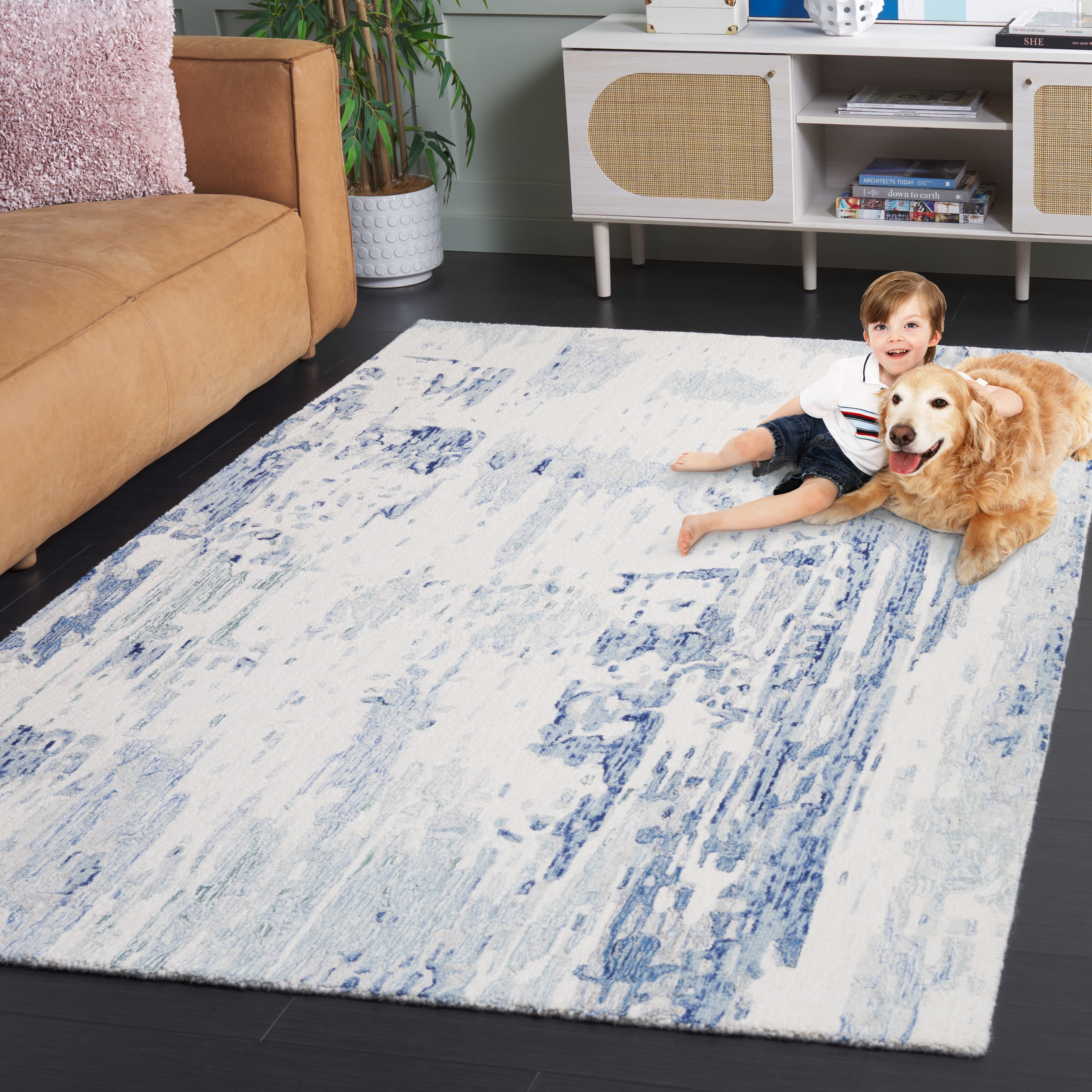 SAFAVIEH Metro Teague Abstract Area Rug, Ivory/Blue, 4' x 6'
