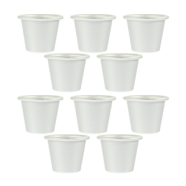10 unids moldes de pastel de aluminio antiadherente taza de pasteles muffin pudding molde horakeware juego de diez moldes cónicos plateados de 6.3x6.3x5 cm aprox., superficie lisa antiadherente y borde enrollado visible sobre fondo blanco; pensados para hornear muffins y pudines individuales, y a menudo usados para porciones individuales en eventos o viajes.
