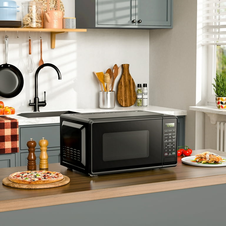 0.7 Cu Ft Microwave Oven, 700 Watts, Black 0.7 Cu Ft Microwave Oven, 700 Watts, Black