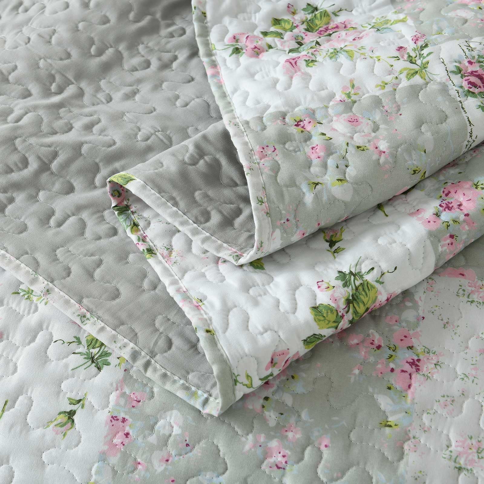 Queen Size Quilt Sets, Greagle 3-Piece Soft Warm Lightweight Bedspread Machine Washable Summer Quilt Bedding Set with Pillow Shams, Gray Plaid Patchwork Print, 90"x90"