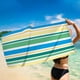 thumbnail image 4 of Toalla de playa de microfibra 30x60 pulgadas - Resistente a la arena, de secado rápido y compacta para playa, piscina, viajes y acampada, 4 of 5