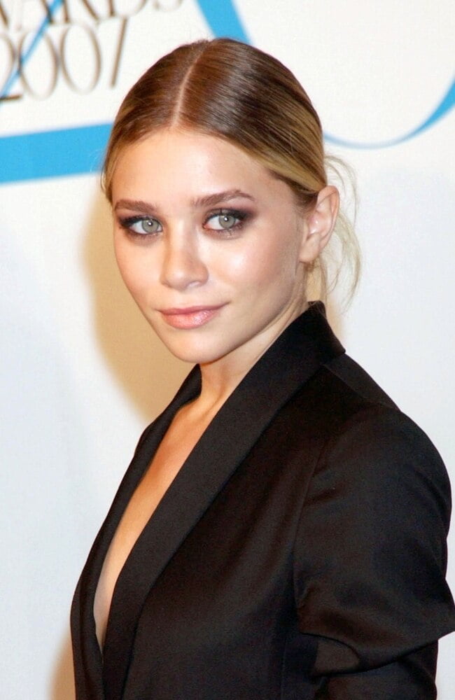 Ashley Olsen At Arrivals For The 25Th Anniversary Of The Annual Cfda ...