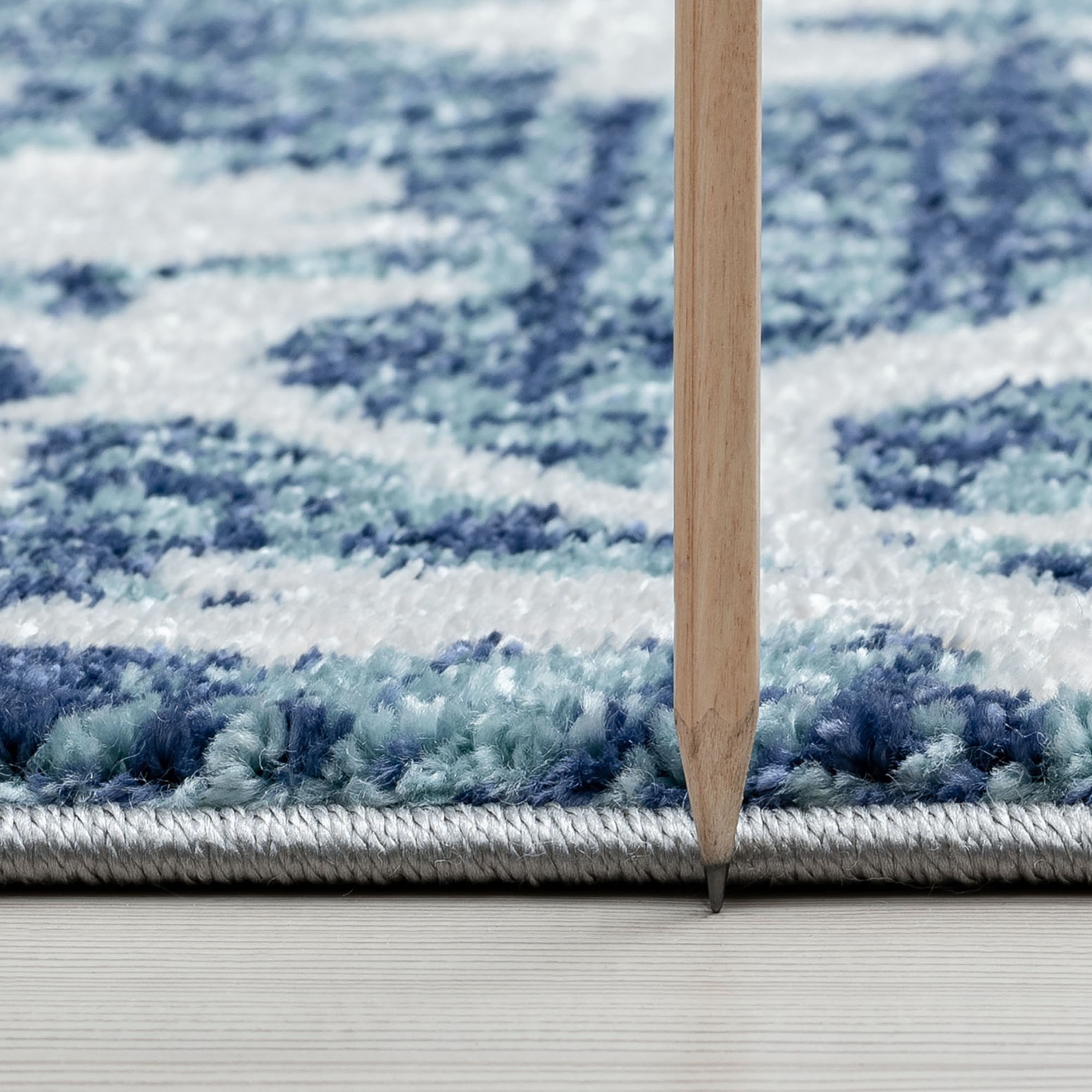 Transitional 4x6 Area Rug (4' x 5'3'') Floral Blue, Blue Indoor Rectangle Easy to Clean