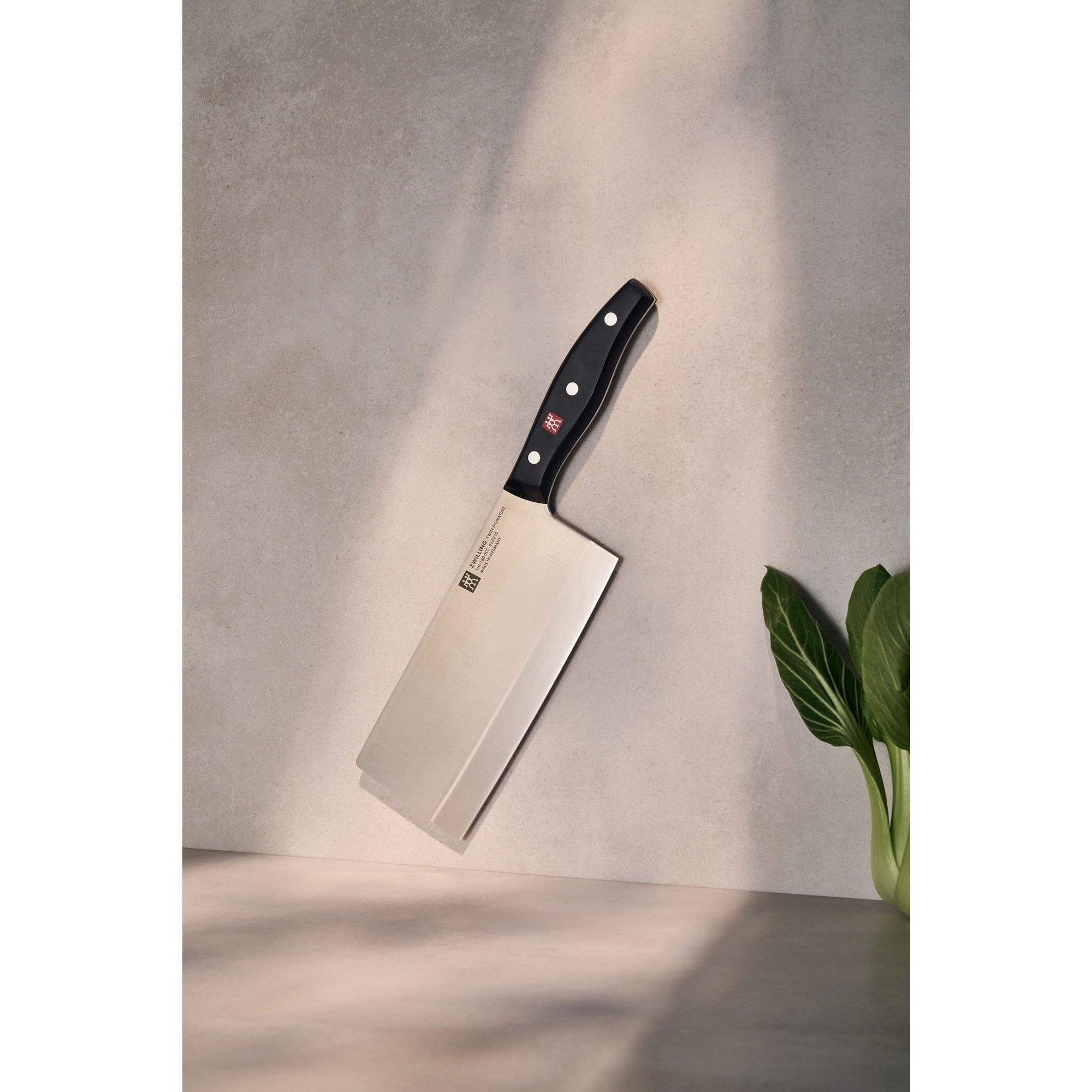 ZWILLING TWIN Signature Chinese Chef Knife, Chinese Cleaver Knife, 7-Inch, Stainless Steel, Black