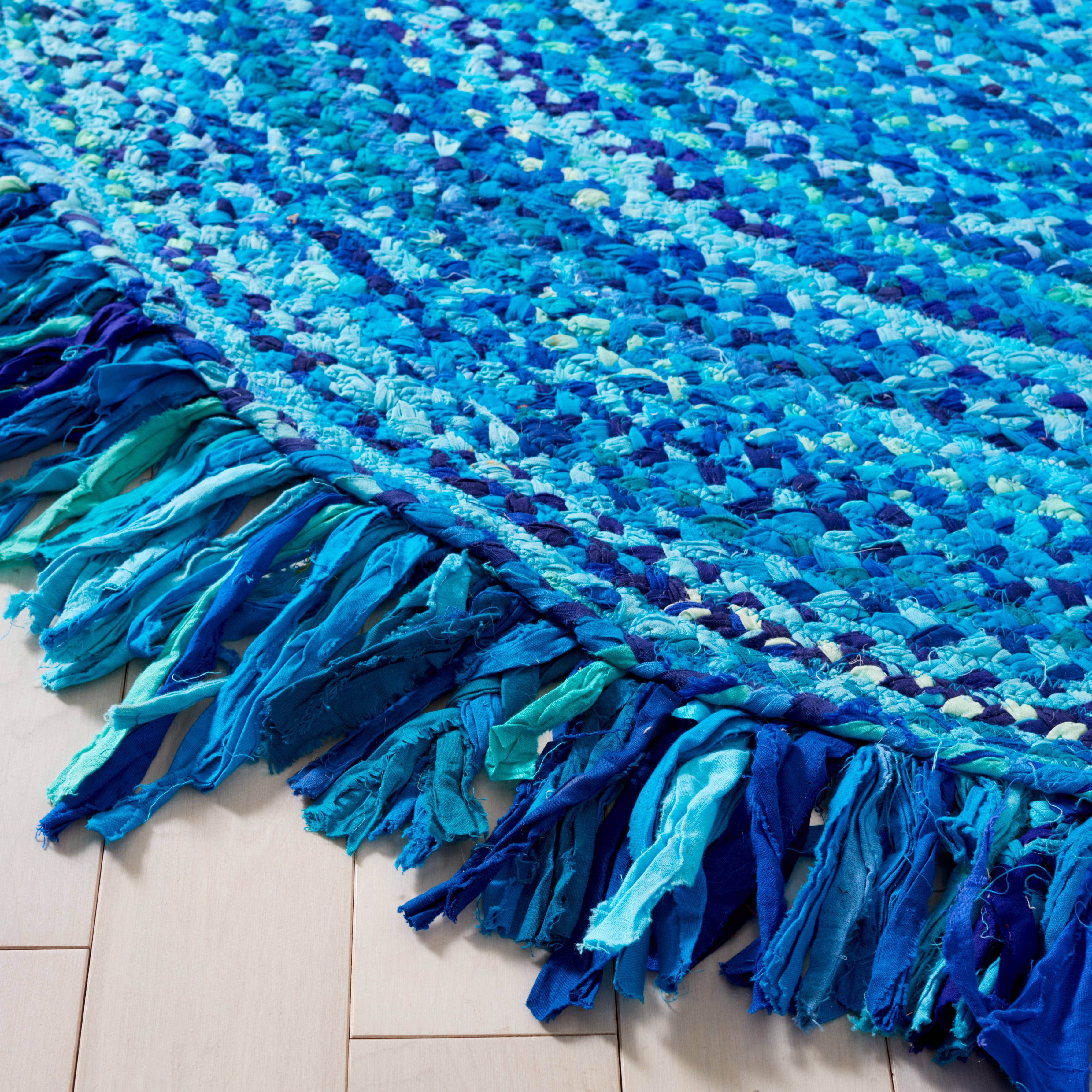 SAFAVIEH Braided Paisley Transitional Cotton Reversible Area Rug, Turquoise, 4' x 6' Oval