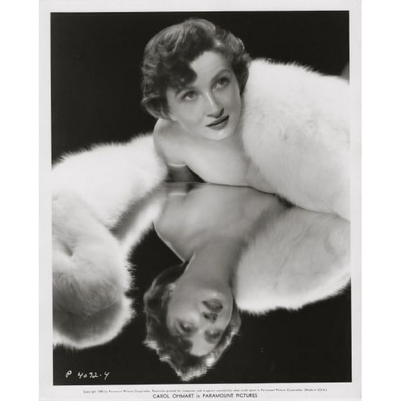 Carol Ohmart - white fur on mirror Photo Print (8 x 10)