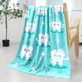 thumbnail image 5 of A Four-season All-purpose Nap Blanket with a Print of Sparkling Teeth Holding a Toothbrush, Perfect as a Family Blanket or Gift for Family and Friends, 5 of 14