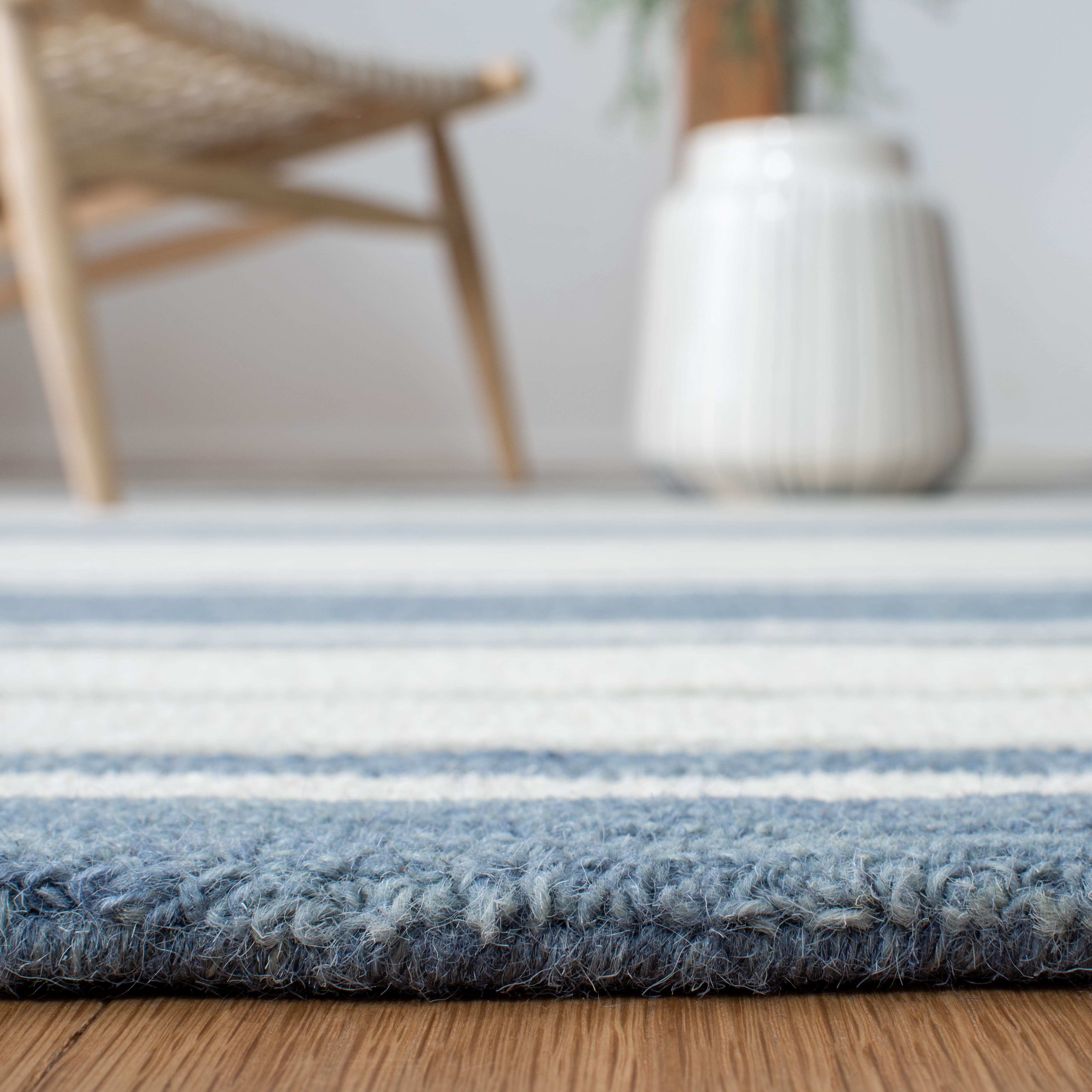 Safavieh Metro Bruno Striped Area Rug, Blue/Ivory, 3' x 5'