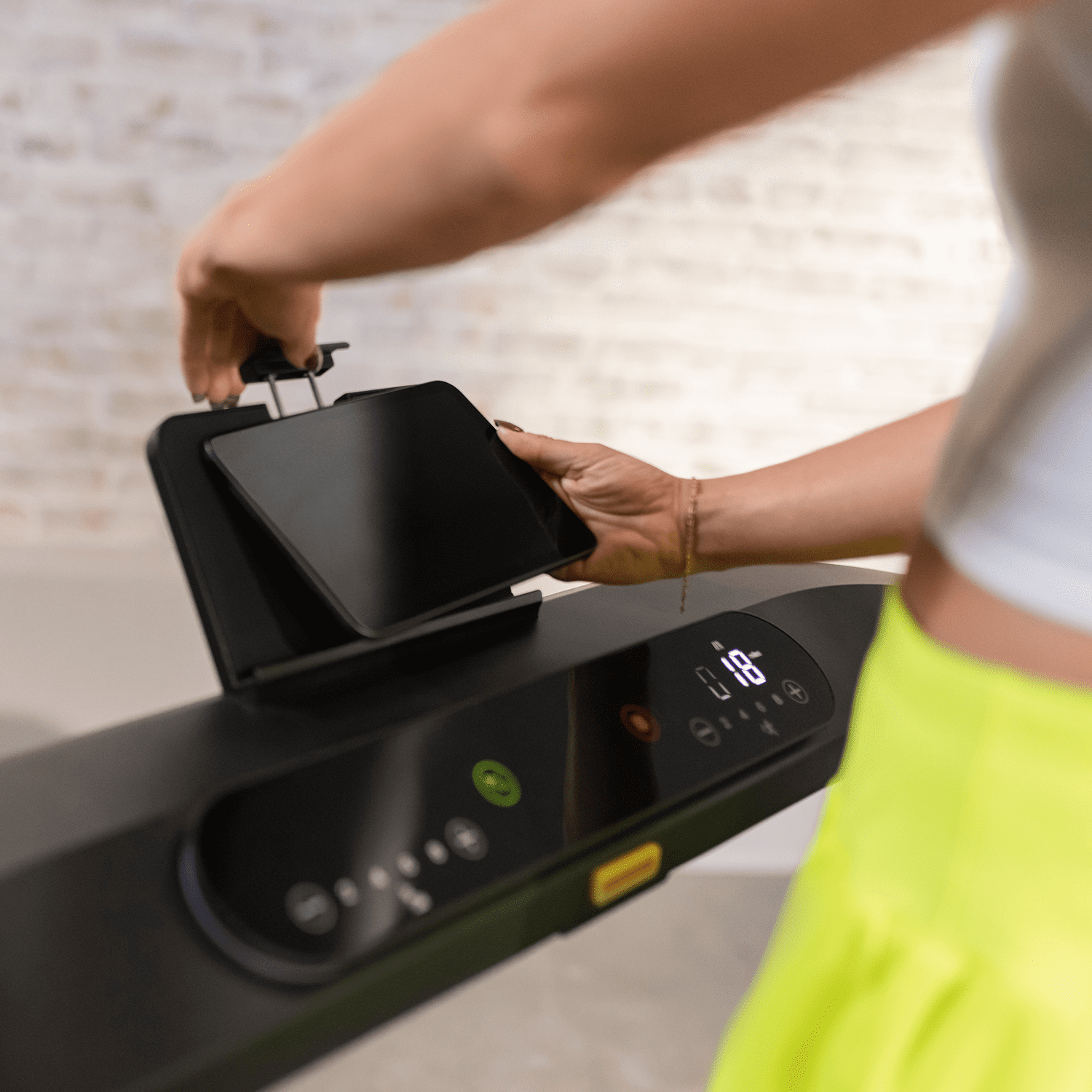 Centr RUNR Treadmill