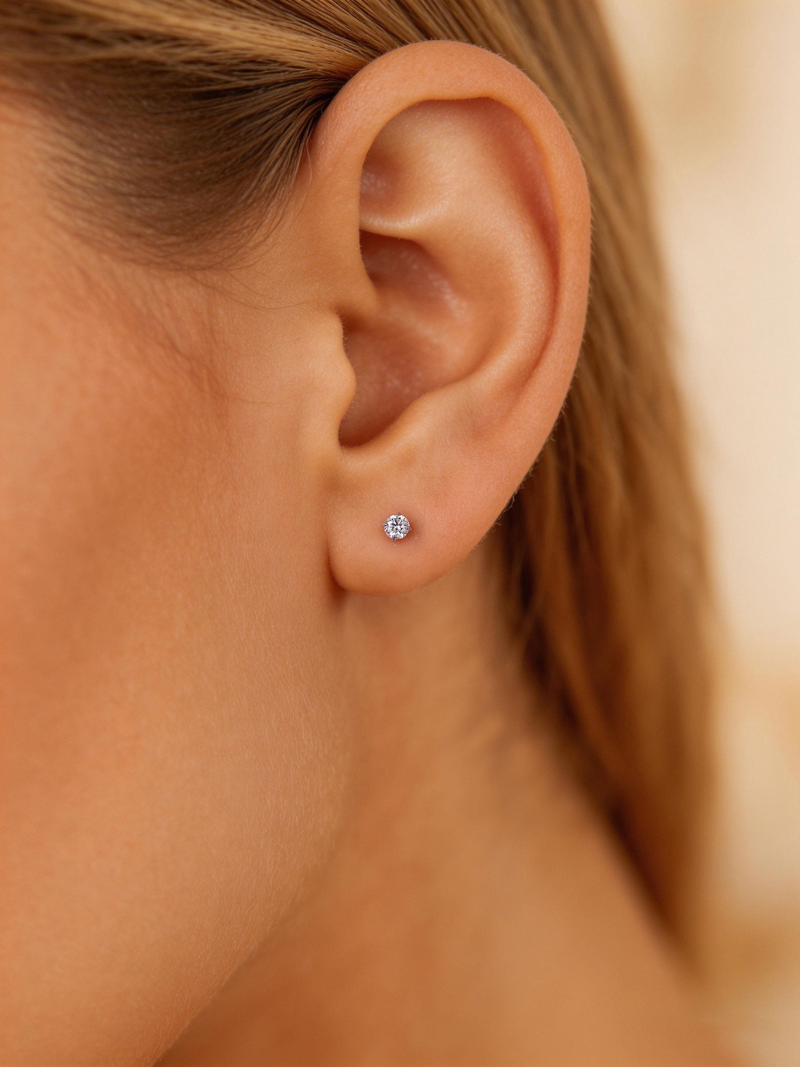 Moissanite Stud Earrings, Implant-Grade Titanium Screw-Back, Single Diamond Design, Unisex, Sparkling, Ideal for New Piercings, 3mm/4mm/5mm