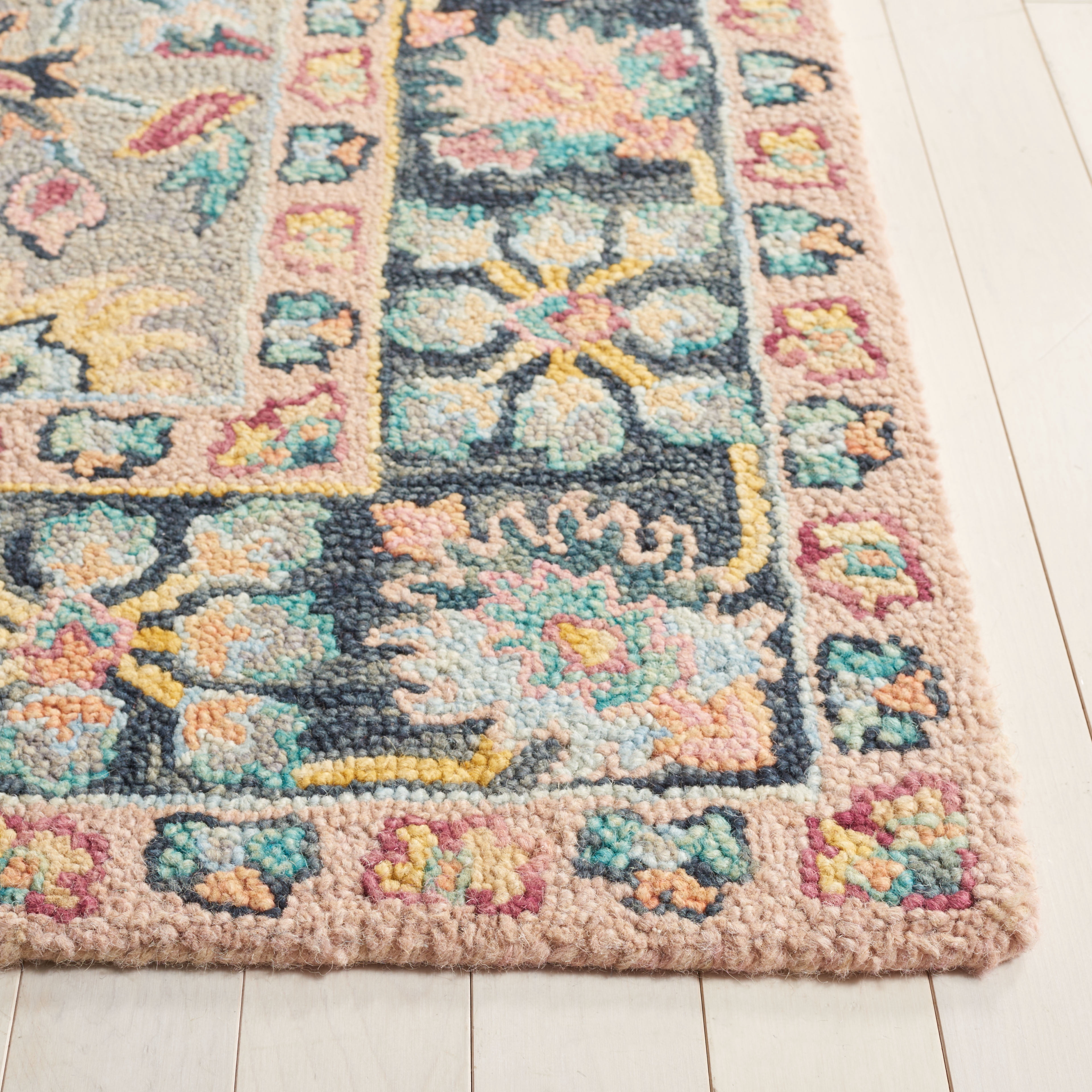 SAFAVIEH Blossom Mortimer Floral Area Rug, Grey/Pink, 6' x 6' Square