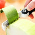 thumbnail image 3 of Creative en forma de pingüino plegable holgazanes de pelado portátiles para pelado verduras multifunción herramienta de cocina duradera para vegetales de frutas Pelador de verd ShuxiuWang 1327537026921, 3 of 4