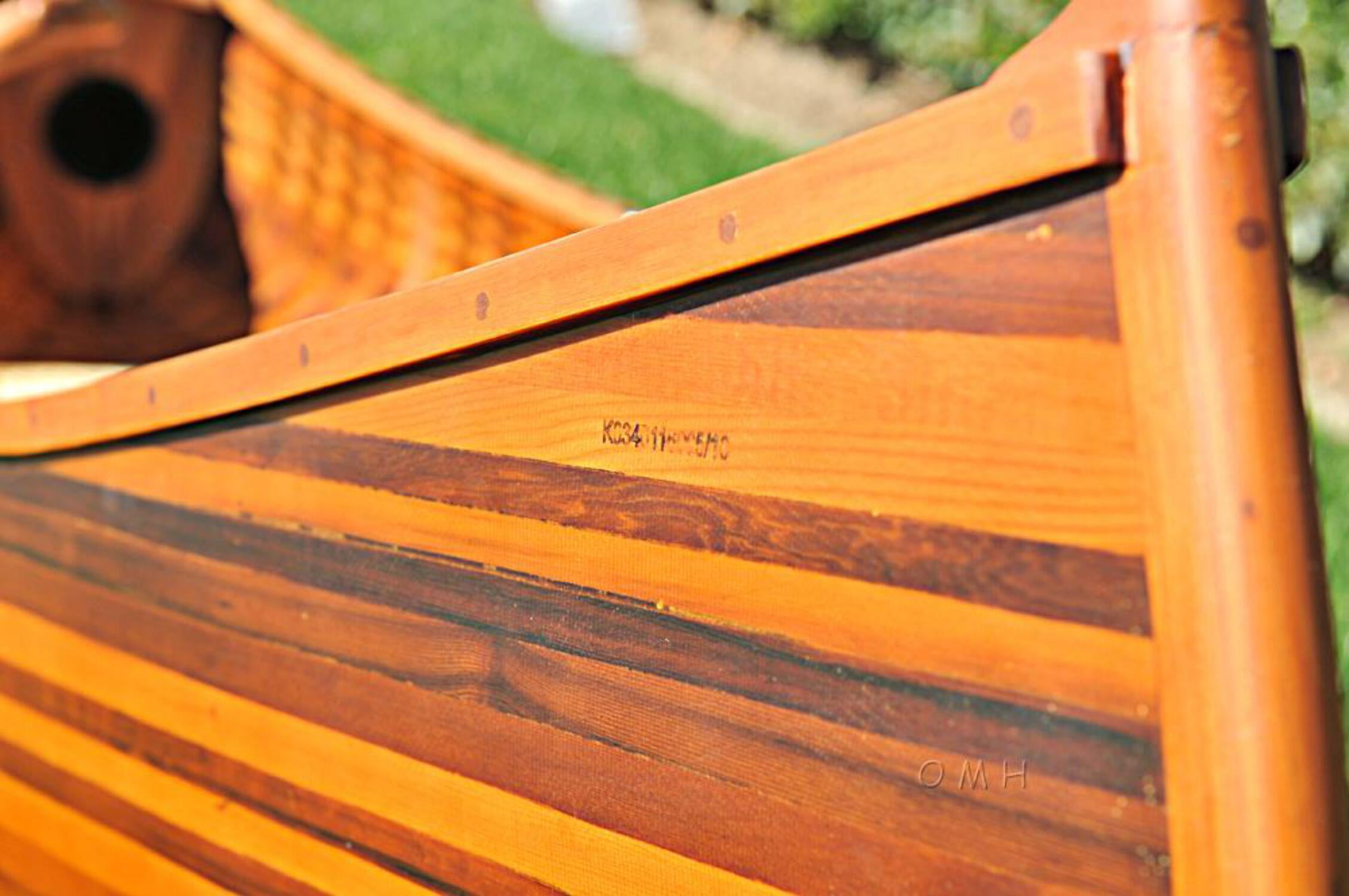 Canoe With Ribs Curved Bow Matte Finish 10 Feet