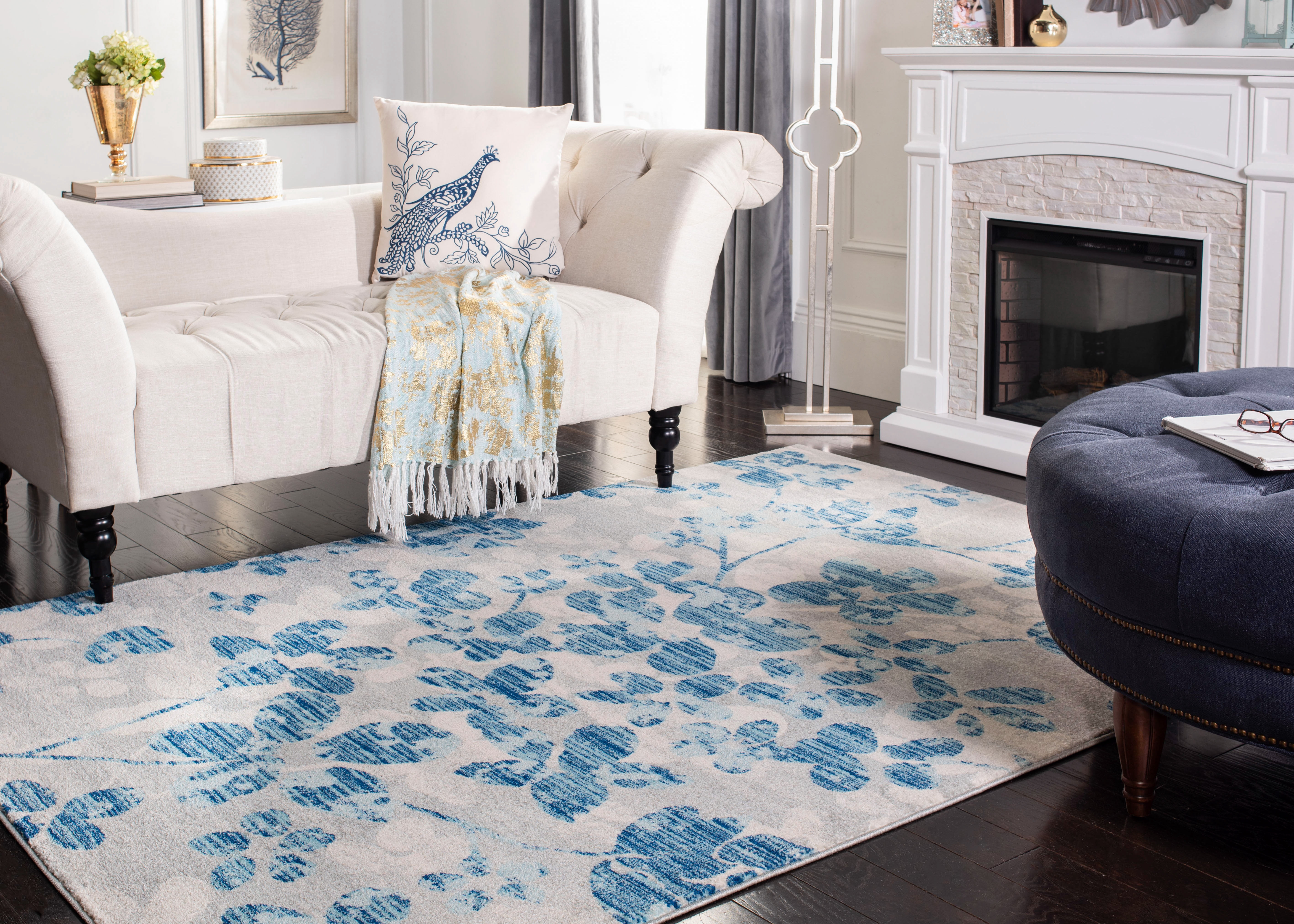 Safavieh Evoke Pavel Floral Area Rug, Gray/Light Blue, 3' x 3' Square