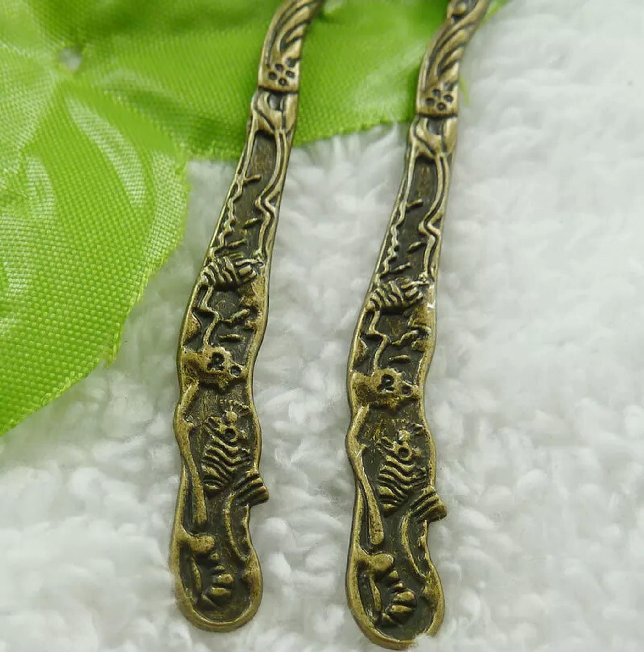 HOOUN 56 pcs bronze plated dolphin bookmarks 81x19mm B2063