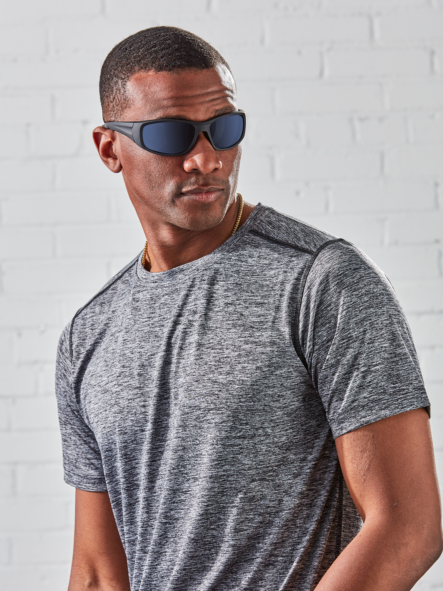 Foster Grant Active Wrap Sport Sunglasses photo 4