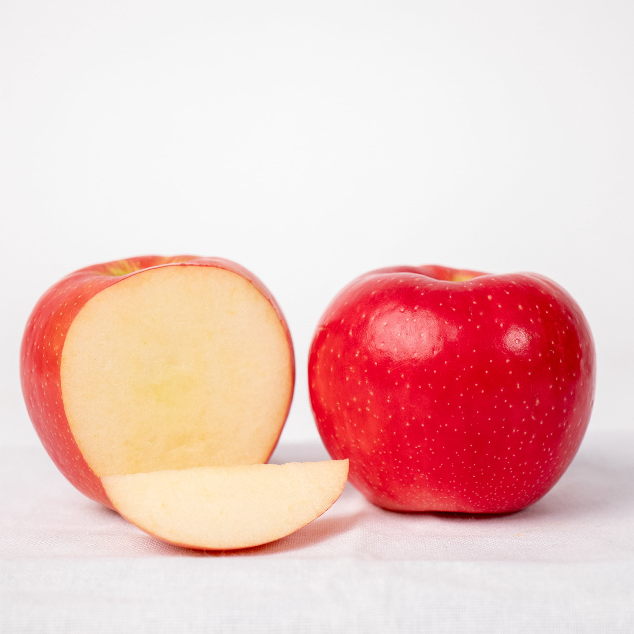 Fresh Organic Honeycrisp Apples, 2 lb Pouch