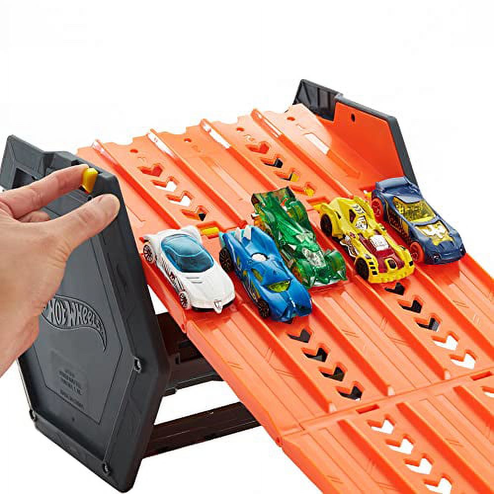 Hot Wheels Roll Out Raceway 5-Lane Track Set photo 5