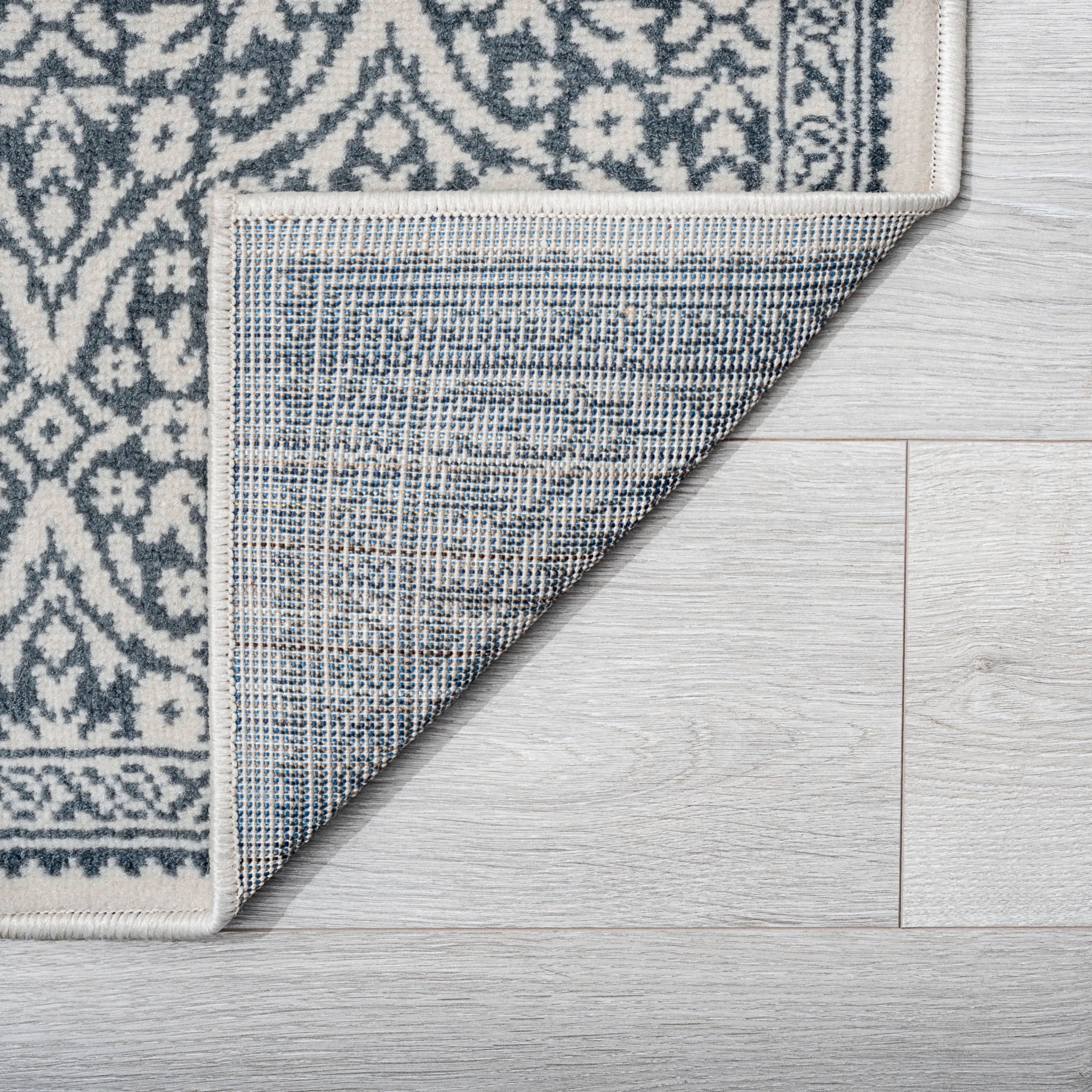 Madison Traditional 5' x 7' Gray Polypropylene Indoor Area Rug