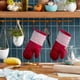 thumbnail image 2 of Juego de 2 guantes de cocina KitchenAid Albany Passion Red, 18 x 33 cm, 2 of 5