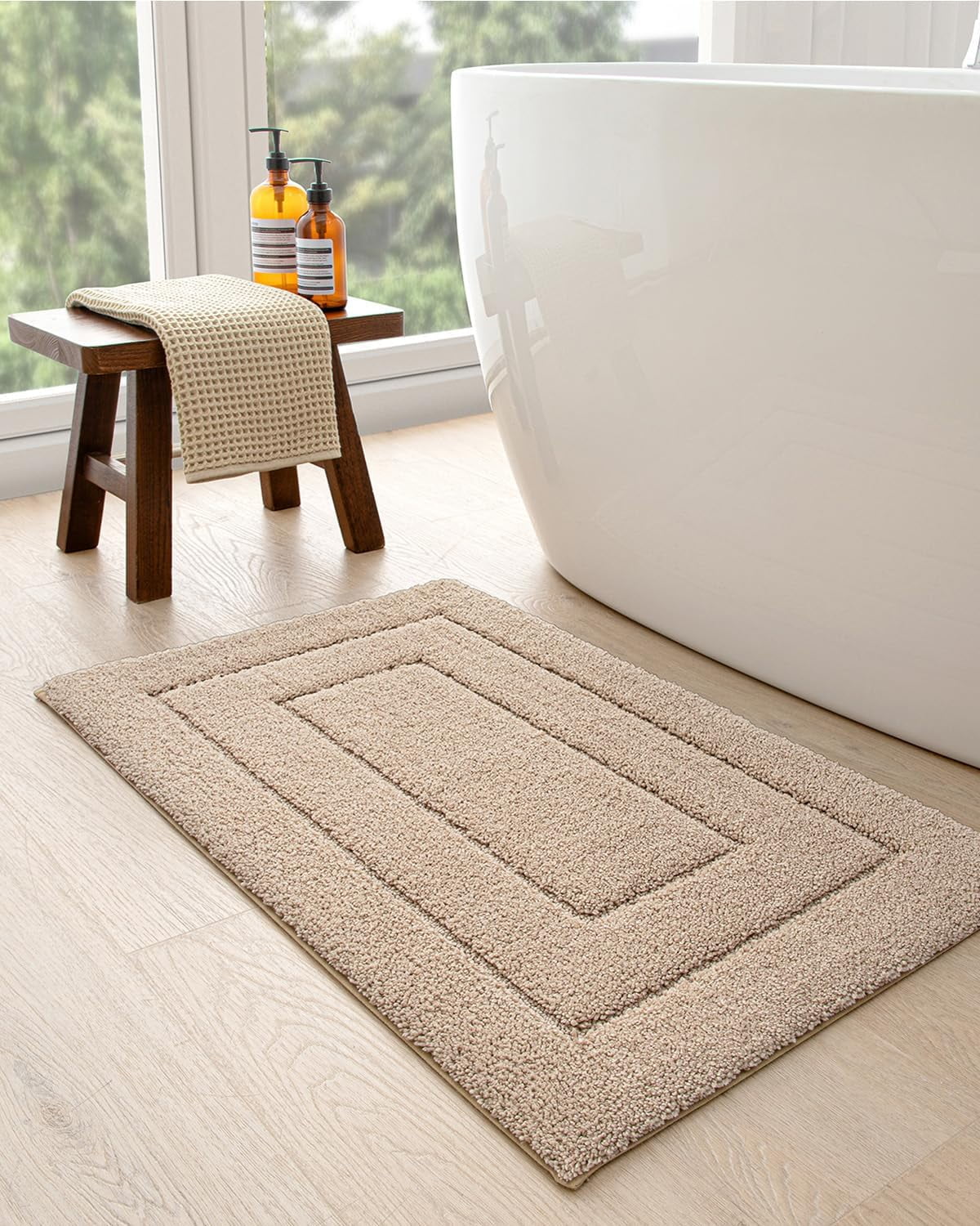 Bathroom Rug Mat, Extra Soft Absorbent Premium Bath Rug, Non-Slip Comfortable Bath Mat, Carpet for Tub, Shower, Bath Room, Machine Washable