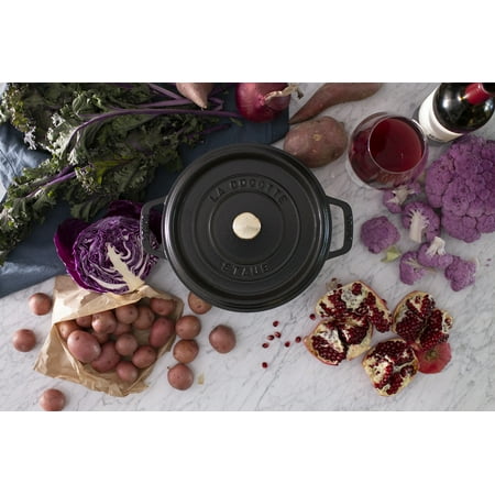 Staub - Cast Iron 4-qt Round Cocotte - Matte Black