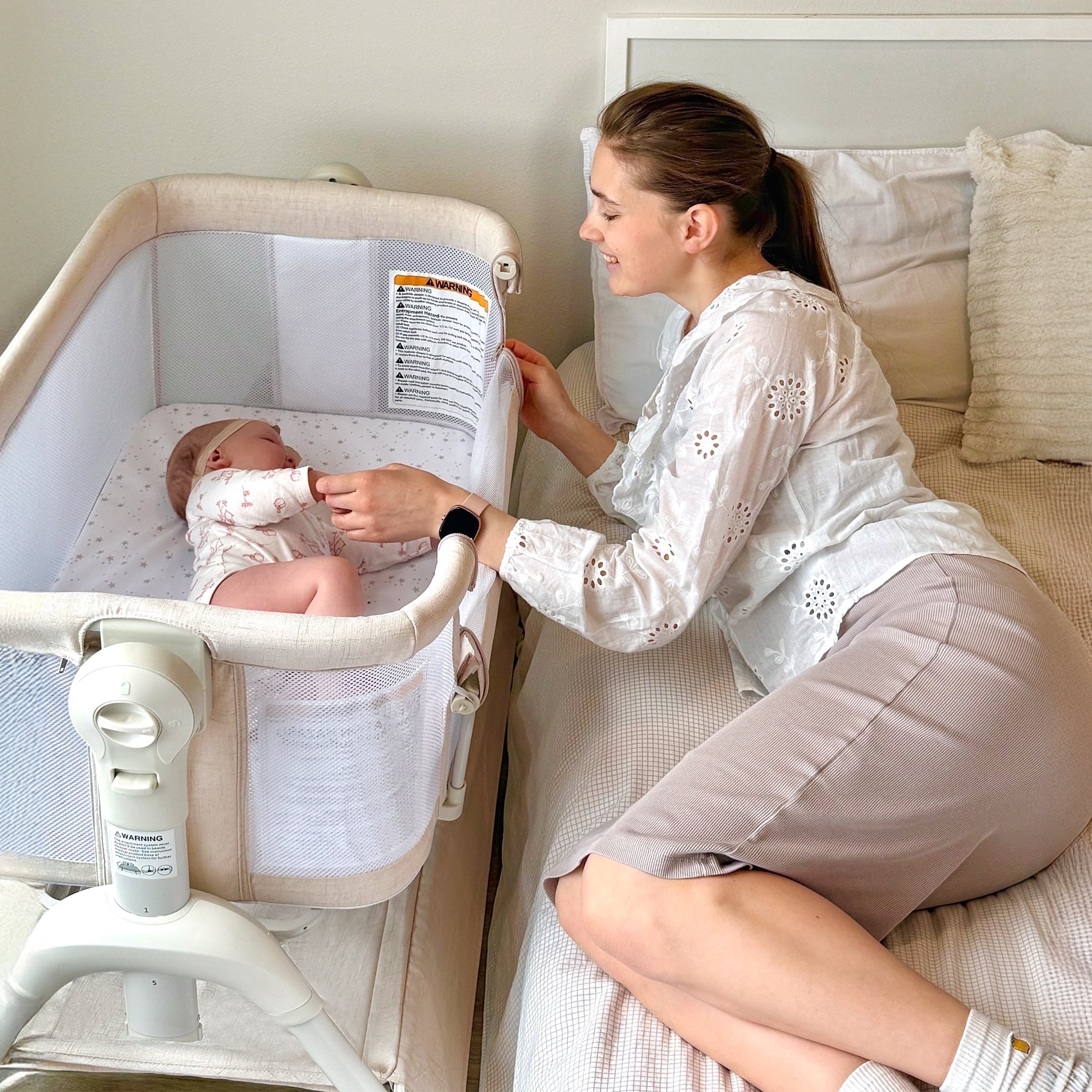 HARPPA 3 in 1 Baby Bassinet, Bedside Sleeper, Cradle, Pink, 0-6
