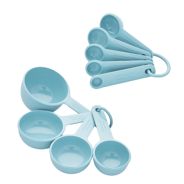 Juego de tazas y cucharas medidoras KitchenAid para agua mineral, 9 piezas