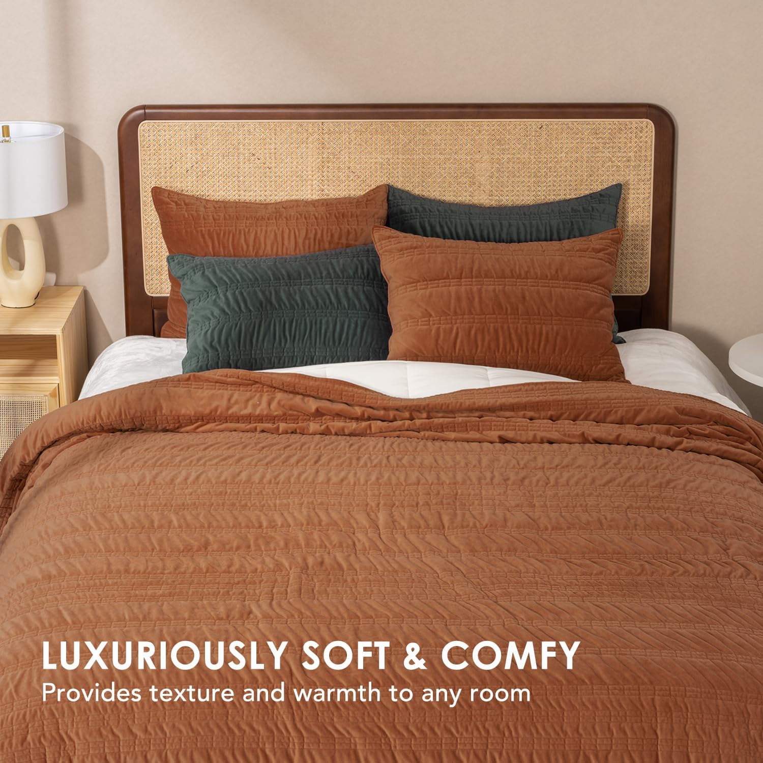 EVERGRACE Velvet Quilt Queen Size, Luxury Velvet Bedding Set, Ultra Soft Ruched Quilt Sets, Lightweight Comforter Vintage Textured Bedspread Coverlet with 2 Shams for All Season, Burnt Orange