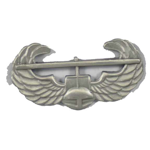 AIR ASSAULT HAT PIN