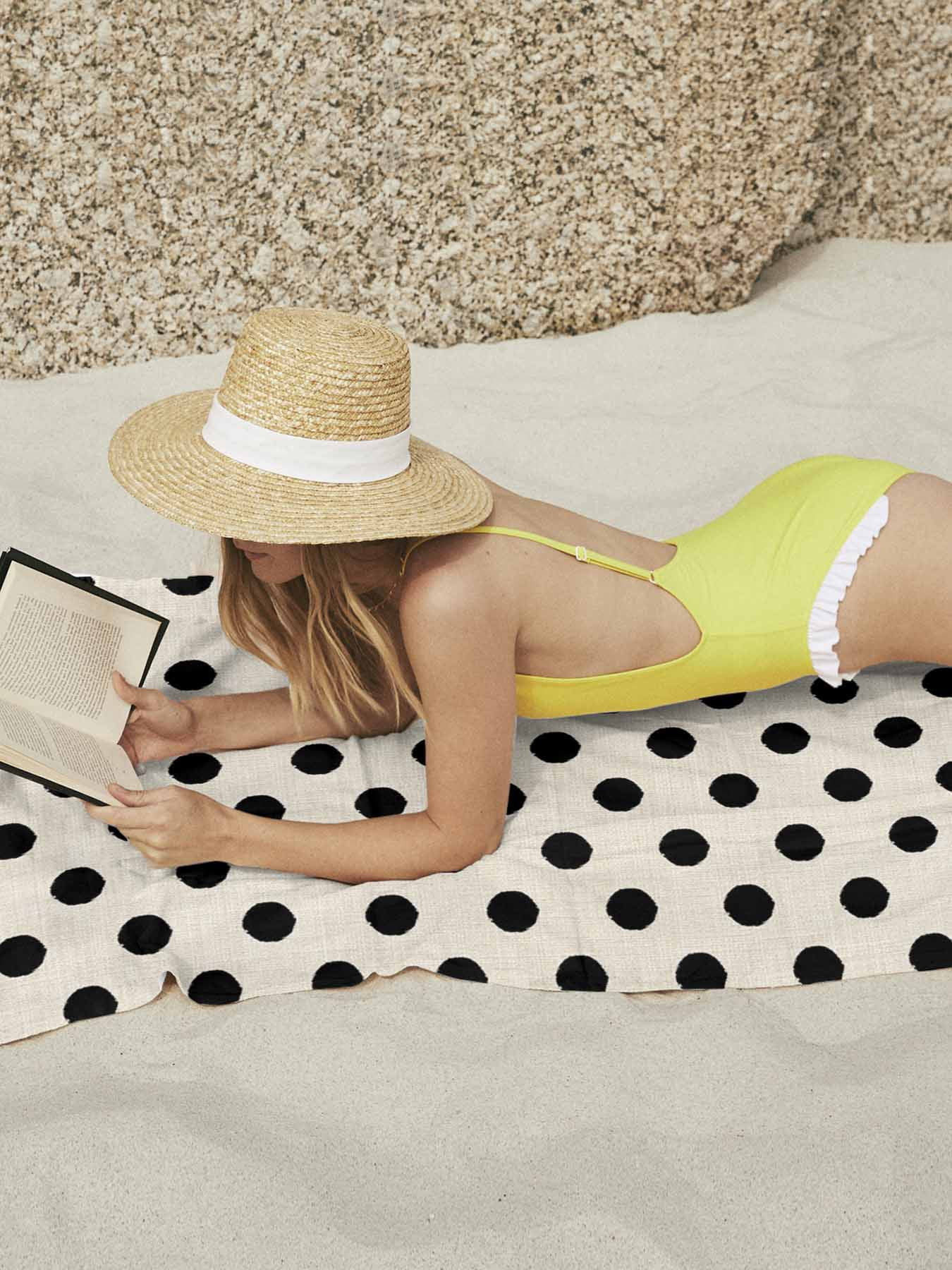 Beach Towel Black White Polka Dots Bath Pool Towels Cute Solid Color Linen Absorbent Beach Towel Soft Large Quick Dry Lightweight Camping Travel Sports Yoga Gym Swim Towels for Adult 35x70 Inch