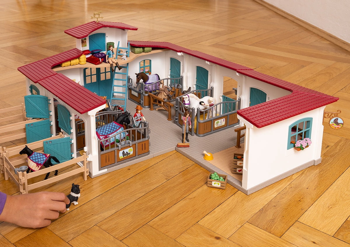 schleich Horse Club - 85 PC Tack Room Stable Extension Playset with Rider Sarah, Horse Figurine and Accessories - Equestrian Toy Set for Kids Ages 5+