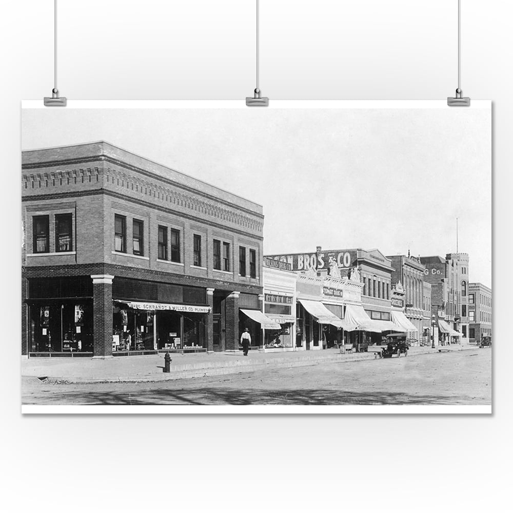 Aurora, Nebraska - North Side View Of Town Square (24x36 Giclee Gallery 