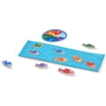 thumbnail image 2 of Juego de Pesca Magnético Atrapa y Cuenta Melissa & Doug con 2 Varillas y 10 Peces Madera Infantil Melissa & Doug MD-08554, 2 of 2